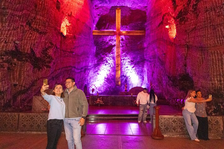 Visite de groupe partagée à la cathédrale de sel de Zipaquirá avec prise en charge