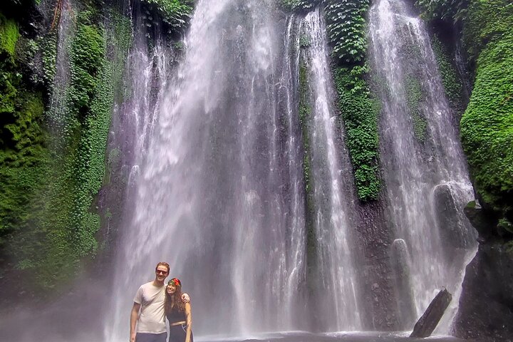 Aluguer de carros privados Lombok com o motorista