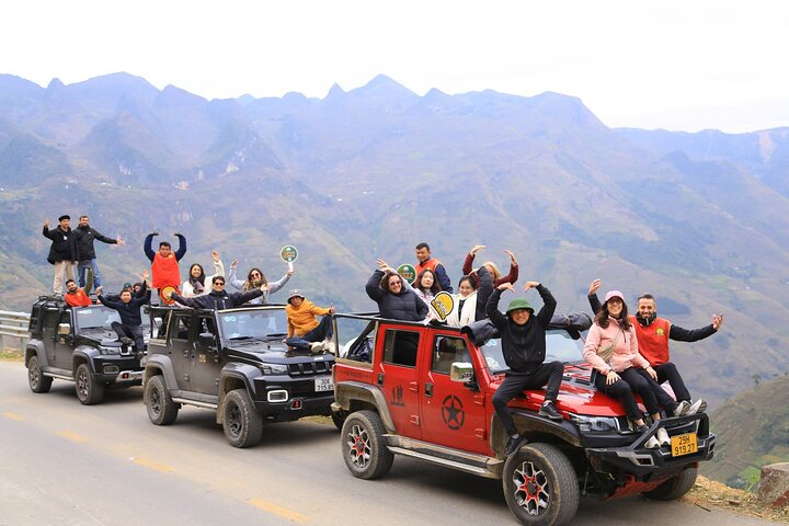 Ha Giang Open Air Jeep 3 giorni 2 notti fuori dai sentieri battuti