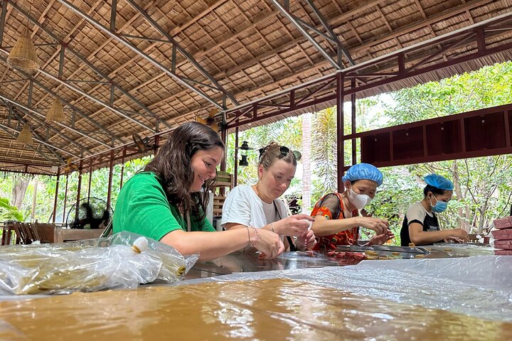 Ben Tre : Scooter, Kultur, Segelbåt och Mekongmat (halvdag)