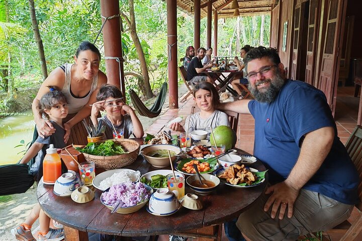 Ben Tre Mekong Zig Zag: Skoter, segelbåt och mat (hel dag)