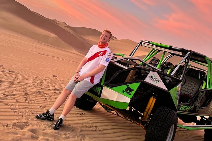 Från Ica eller Huacachina: Buggy- och sandboardtur med solnedgång