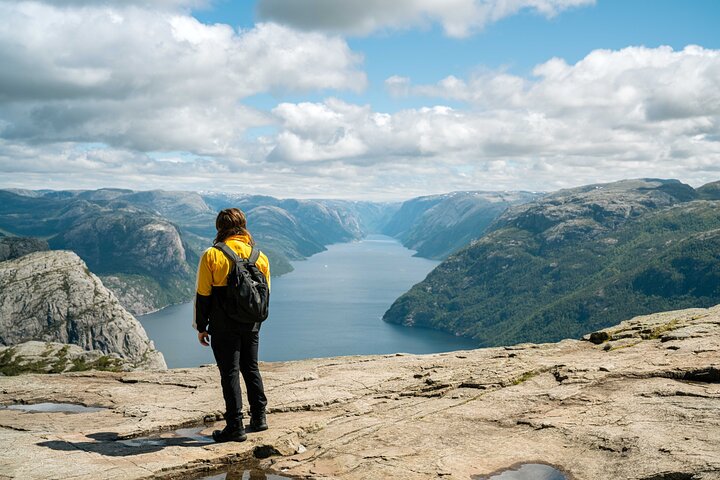 Preikestolen | Kanzelfelsen - Wanderung mit Fachkundiger Tourleiter