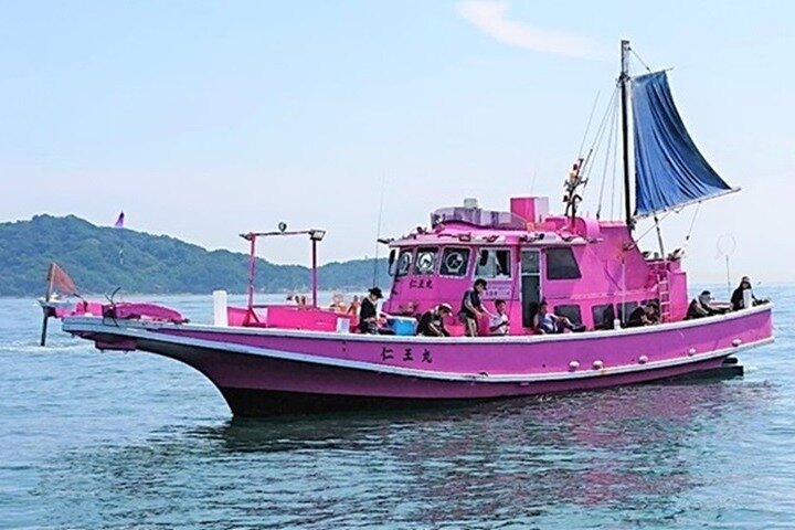 Une expérience de pêche en mer dans l'océan au plus près d'outre-mer