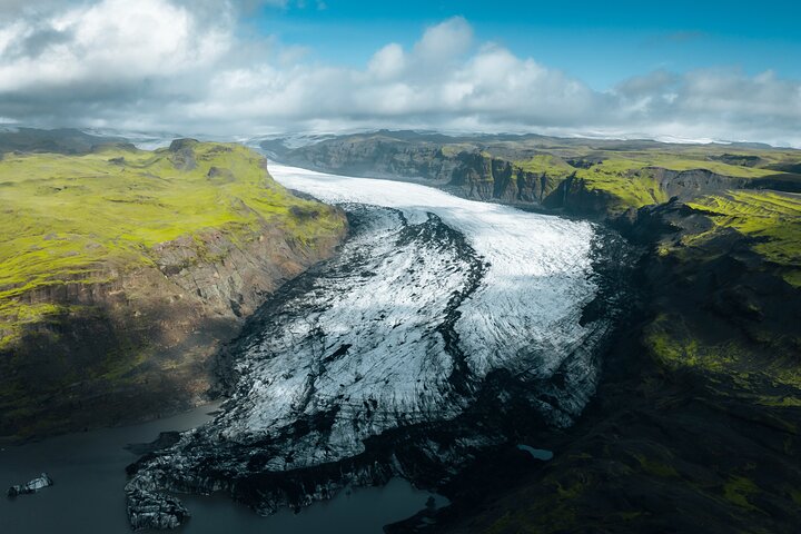 Sólheimajökull Glacier Hike - Aventura en hielo azul para grupos pequeños
