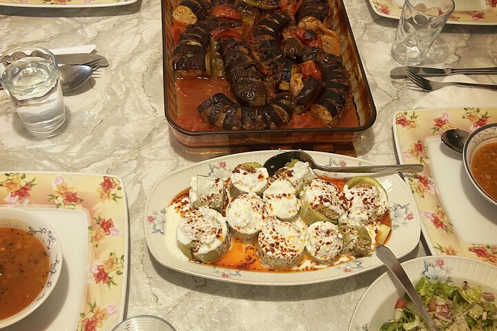 Authentieke kookles voor thuis in Gaziantep met lokale familie