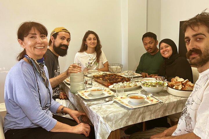 Authentieke kookles voor thuis in Gaziantep met lokale familie