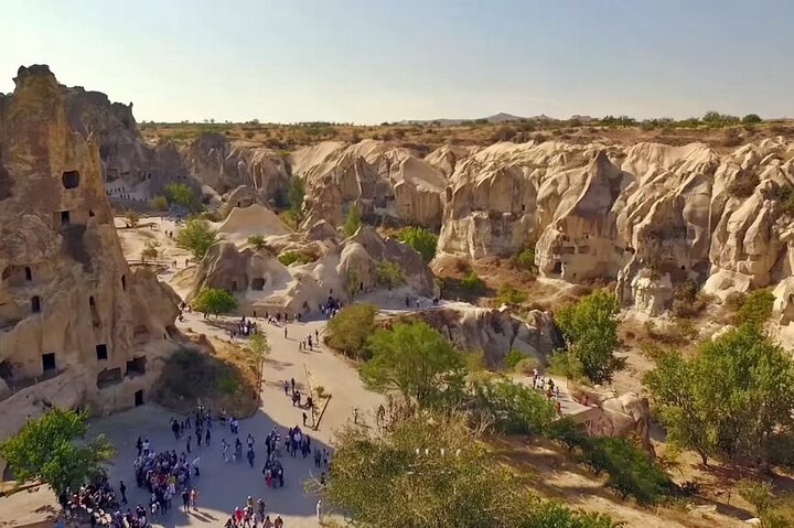 Semi-Private Cappadocia Day Tour fra Istanbul, Cappadocia Hoteller