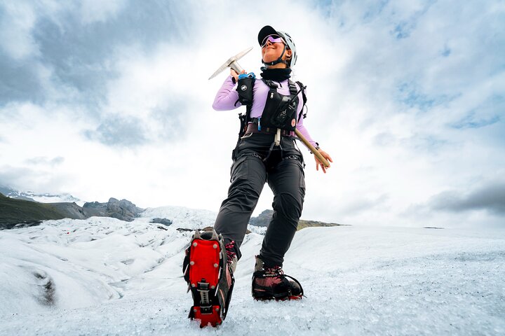 Glacier Xtreme: ヴァトナヨークトル氷上ハイキング+スカフタフェッルからのハイキング