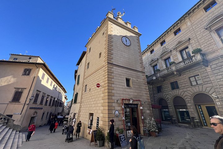 Recorrido privado a pie por Montepulciano con cata de vinos