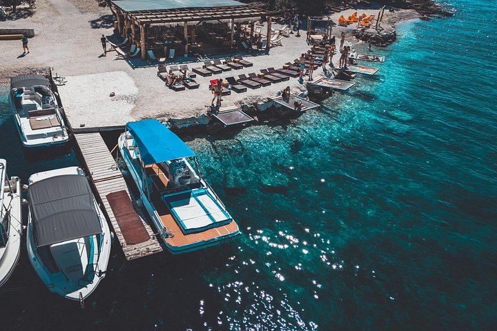 Trogir, Blue Lagoon, Excursion en bateau d'une demi-journée à Ciovo et vin depuis Split