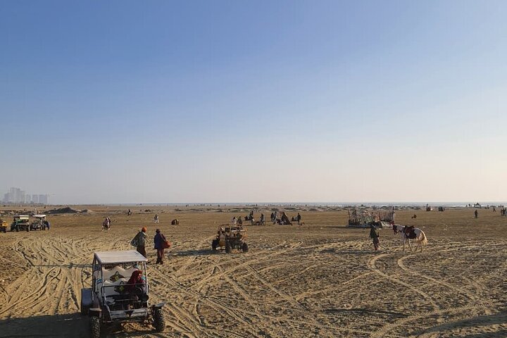 Volledige dag privé Karachi City Tour (geschiedenis en cultuur)
