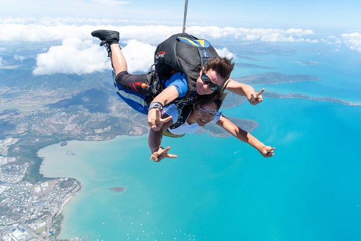 Restauranter i nærheten av Airlie Beach Tandem Skydive Over the Whitsunday Islands