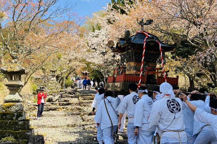 Randonnée de pèlerinage en montagne sacrée du mont Hiko et histoire de Yamabushi