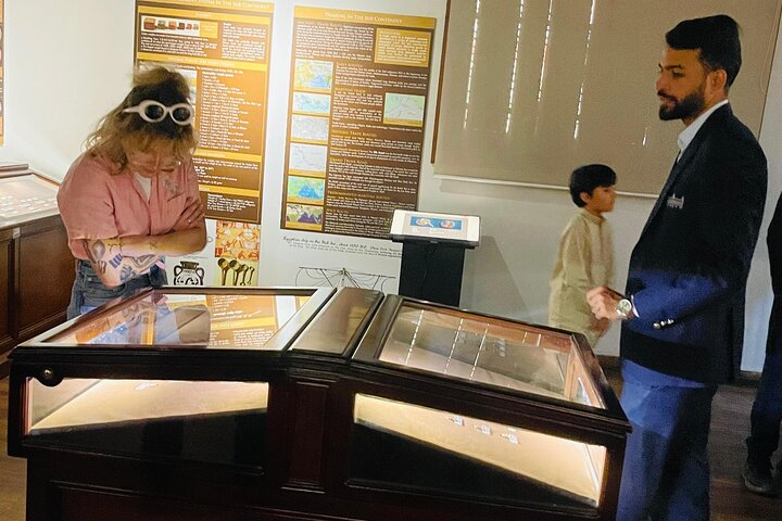 Volledige dag privé Karachi City Tour (geschiedenis en cultuur)