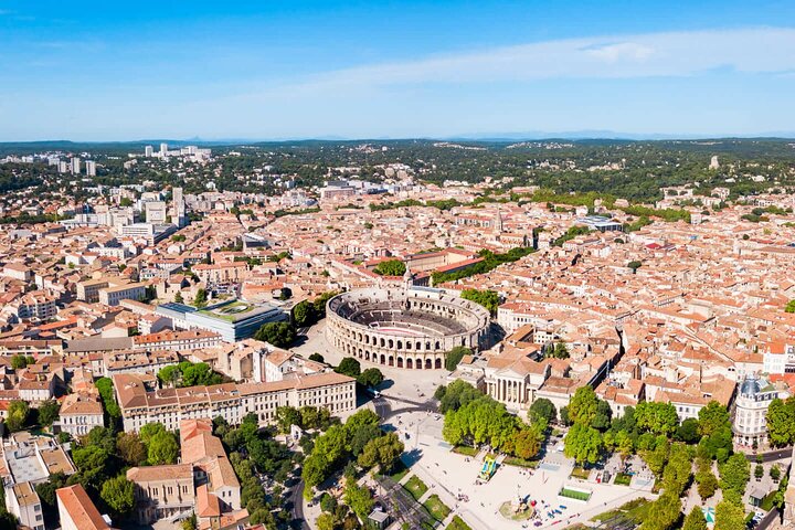 Hello Nîmes : Privado 2 - Hora Intro Paseo por la ciudad con guía local