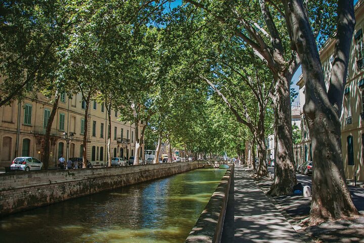 Hello Nîmes : Privado 2 - Hora Intro Paseo por la ciudad con guía local