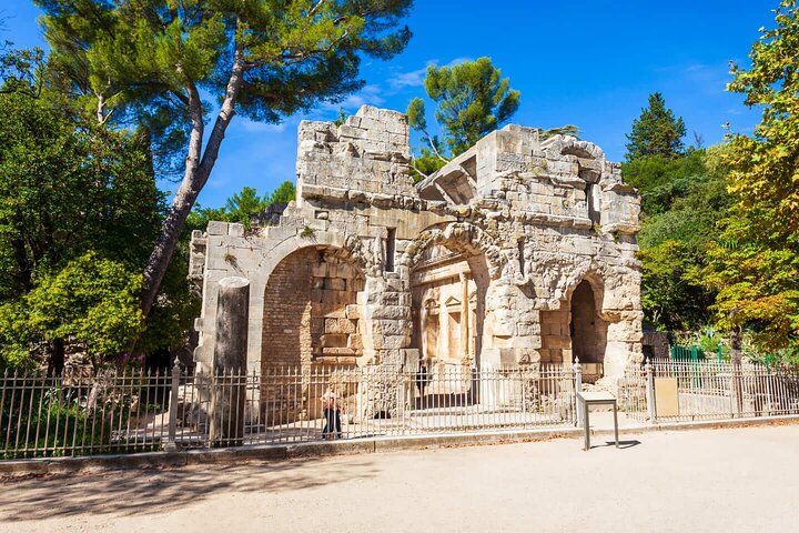Hello Nîmes : Privado 2 - Hora Intro Paseo por la ciudad con guía local