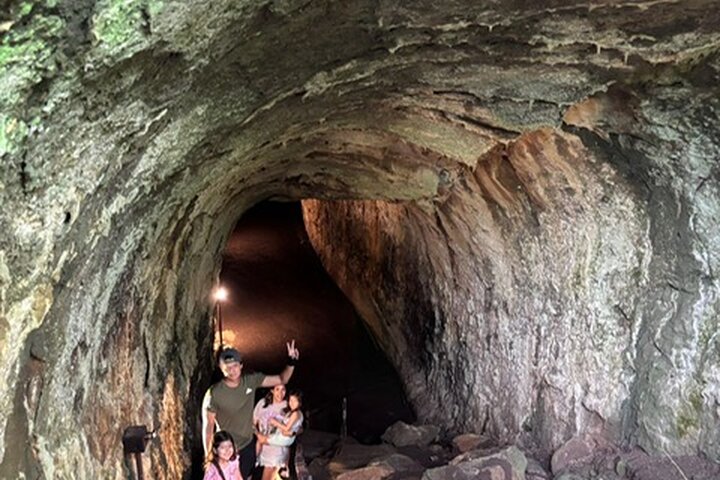 Visite des hauts plateaux de Santa Cruz avec des tunnels de tortue et de lave