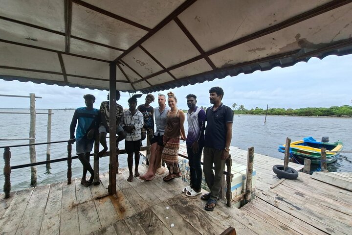 Tour della Fattoria di Ricci di Mare di Jaffna con Giro in Barca e Tè dello Sri Lanka