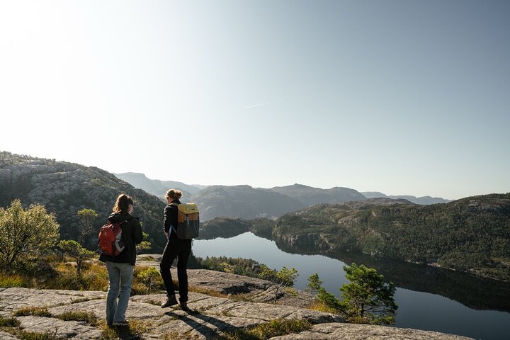 Preikestolen | Kanzelfelsen - Wanderung mit Fachkundiger Tourleiter