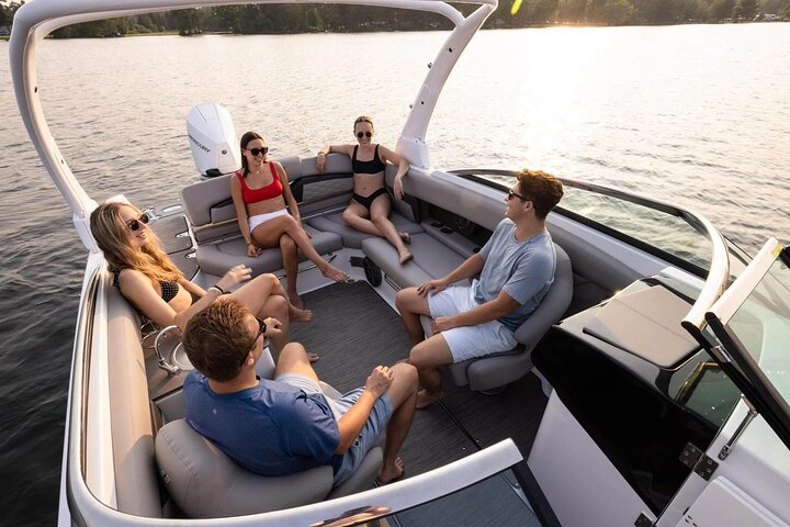 Tour privato in barca Antibes & Billionaire bay - Rilassati, nuota e fai snorkeling