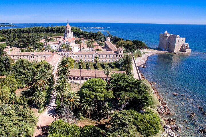 Tour privato in barca Antibes & Billionaire bay - Rilassati, nuota e fai snorkeling