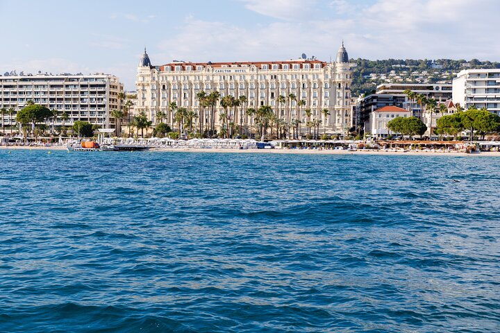 Tour privato in barca Antibes & Billionaire bay - Rilassati, nuota e fai snorkeling