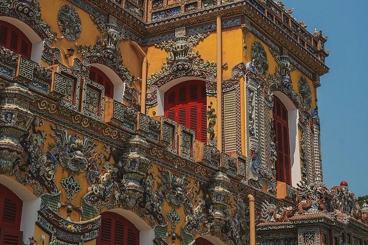 Tour della città di Hue con autista privato Itinerario flessibile e personalizzato