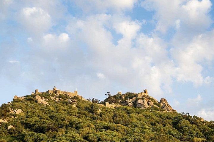Tour en grupo reducido : Sintra, Palacio de Pena, Castillo Moro & Cascais