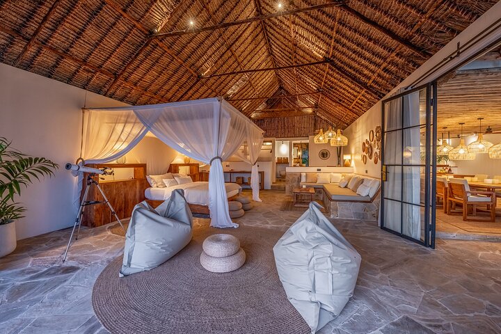 7 jours d’expérience exotique de lune de miel dans la chambre sous-marine de Pemba