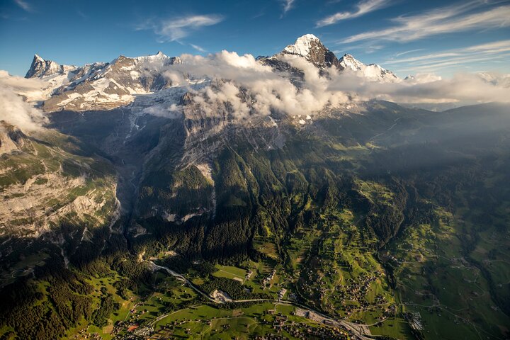 Interlaken, Grindelwald, Lauterbrunnen med Glass top Busrejse