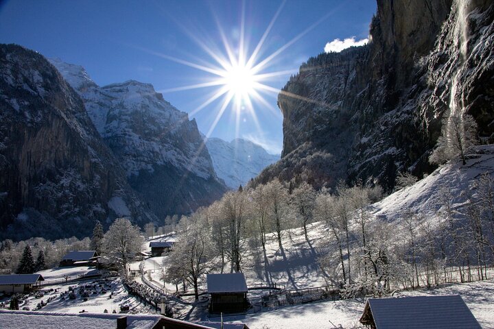Interlaken, Grindelwald, Lauterbrunnen med Glass top Busrejse