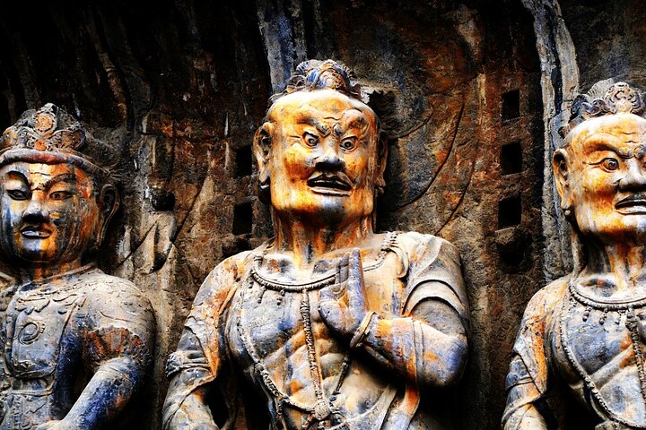 All Inclusive Private Tagestour zum Shaolin-Tempel und den Longmen-Grotten von Zhengzhou