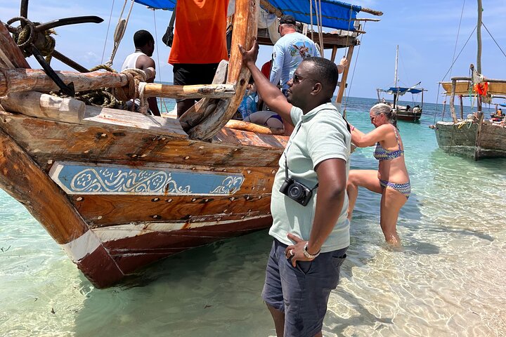 VISITE DE LUXE DU BANC DE SABLE DE NAKUPENDA ET DE LA FERME D'ÉPICES (Déjeuner inclus)