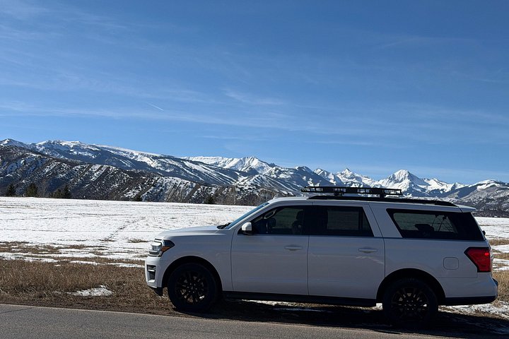 Privat SUV Transfer fra Aspen flyplass til Aspen eller Snowmass