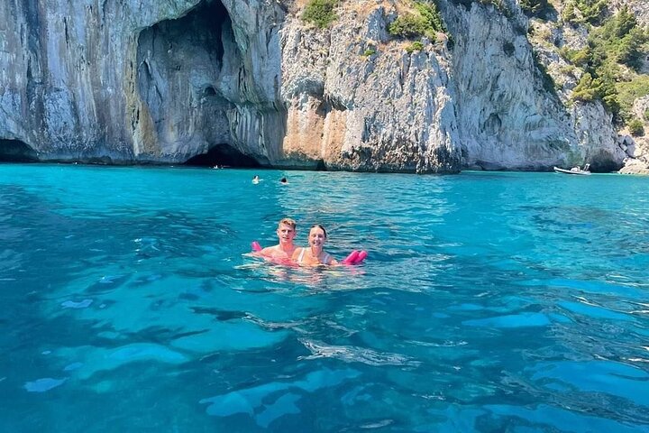 Positano & Amalfikusten Dagstur med båt i liten grupp från Sorrento