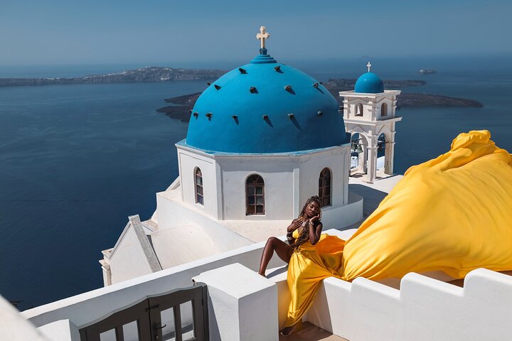 Eksklusiv Santorini Flying Dress Photoshoot med Pickup