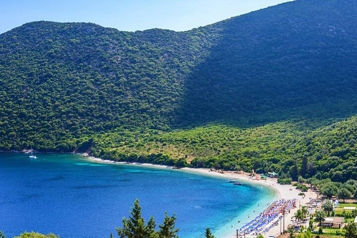 Kefalonia : Melissani, Drogarati & Beach Tour met kleine groep