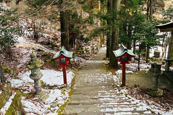 Randonnée de pèlerinage en montagne sacrée du mont Hiko et histoire de Yamabushi