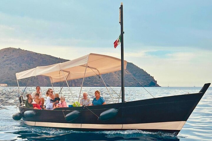 Tour vintage de Gozzo por Lipari y Salina