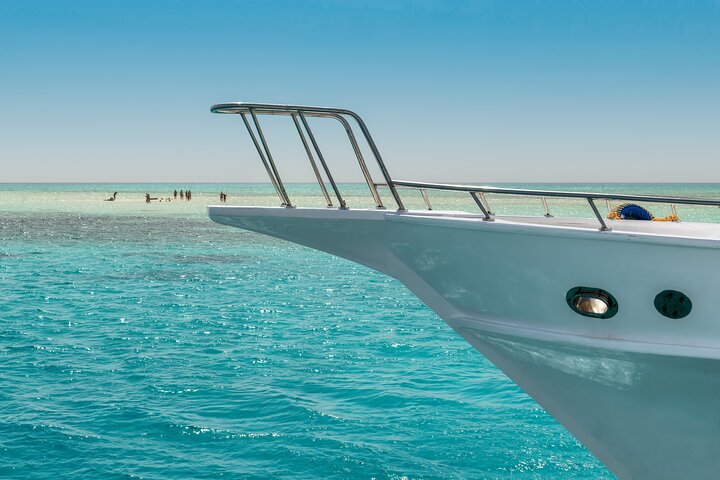 Sharm El Sheikh: Ras Mohammed & White Island Luxury Yacht Trip