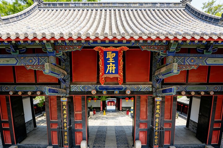 Excursão privada de um dia a Qufu saindo de Jinan: Templo de Confúcio, Mansão da Família e Cemitério