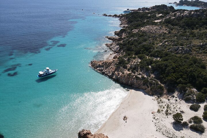 Paseo en barco por el Archipiélago de La Maddalena
