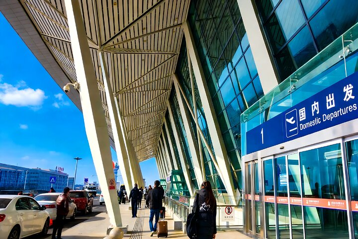 Privé Xining Caojiabao International Airport Vertrek Transfer van City Hotels