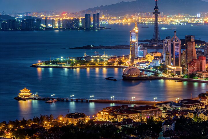 Qingdao dopo il tramonto: Tour di illuminazione di 4 ore con opzioni