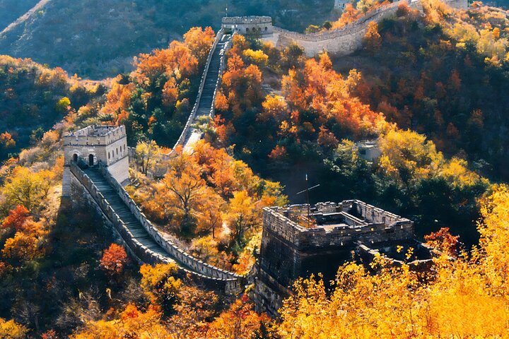 Viagem diurna privada de Qingdao à Grande Muralha de Mutianyu com teleférico ou passeio de tobogã