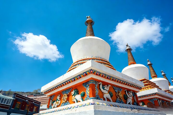 Tour privato di 6 giorni a Xining, Zhangye, Jiayuguan e Dunhuang