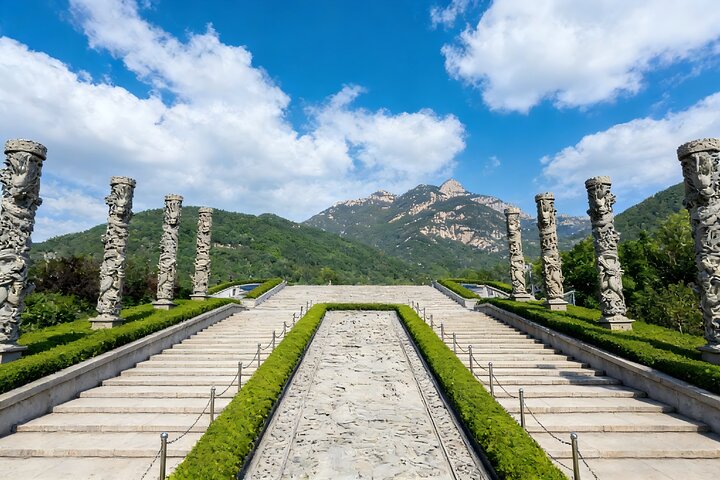Private Jinan City Day Tour with Boat Cruise, Tea Break and Lunch