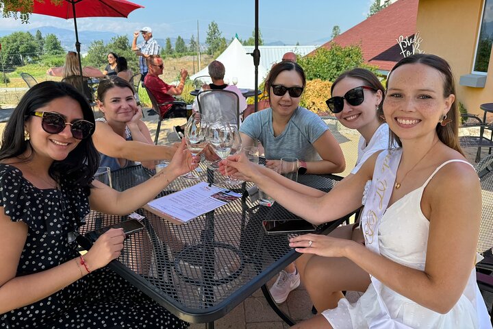Visite du vin de Kelowna en vélo électrique avec dégustations, déjeuner et vue sur l'Okanagan
